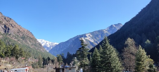 Fototapeta na wymiar view of the snow capped Himalayas mountains