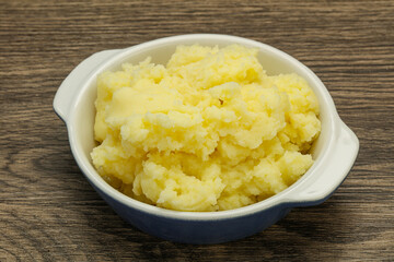 Mashed potato in the bowl