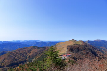 Obraz premium 瀬戸見の森からの眺め 秋 （四国カルスト 天狗高原）