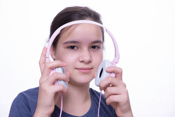teenage girl wants to wear headphones