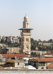 Obraz premium View from the roof of the Austrian Hospice building to the Bab al-Silsila minaret on the Temple Mount and the old city of Jerusalem in Israel