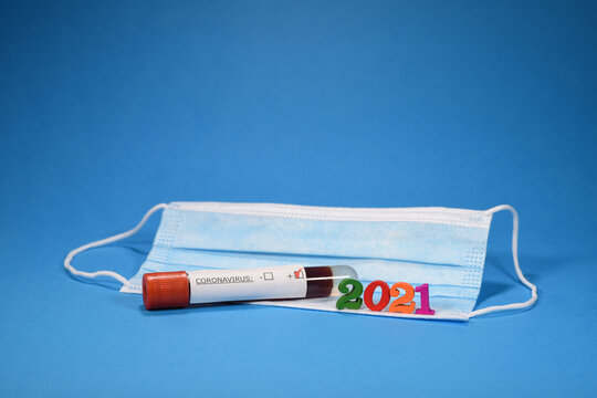 masque coronavirus covid-19 epidemie pandemie sant&eacute; 2021 sang analyse laboratoire test