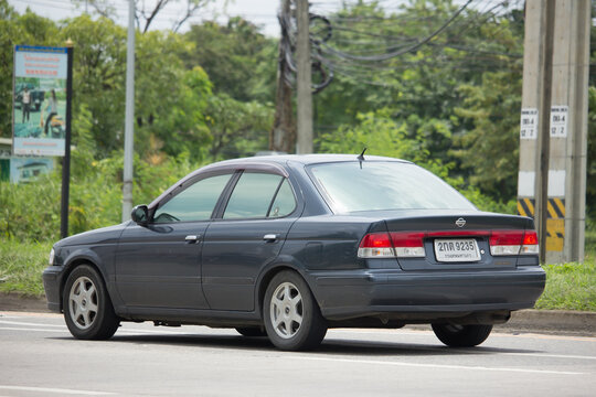 Private old car Nissan Sentra