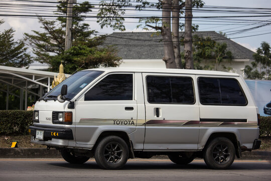 Old Toyota Liteace Private Van