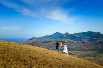 Fototapeta premium couple in the mountains