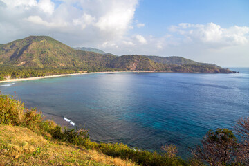 Fototapeta na wymiar landscape of Senggigi beach