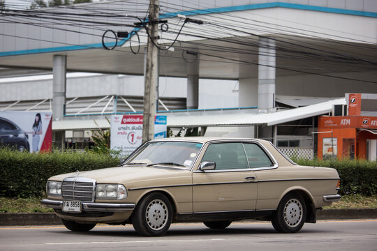 Private old car of Mercedes Benz 280 CE