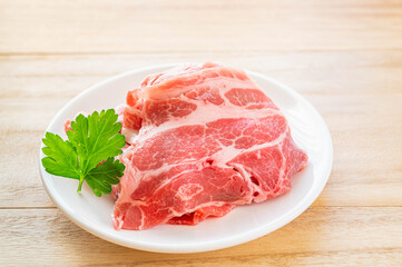 豚肉　肩ロース薄切り