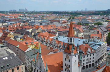 Fototapeta na wymiar Vista aerea del centro historico de Munich, capital de Baviera, Alemania