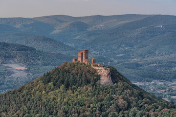 Fototapeta na wymiar Trifels Castle in the Palatinate Forest on a ridge