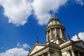 Discovering the city and the museums of Berlin, a reconstructed city.