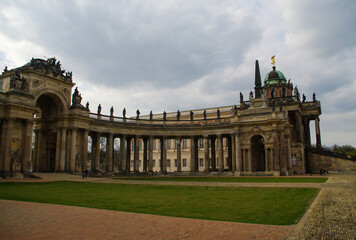 Discovering the city and the museums of Berlin, a reconstructed city.