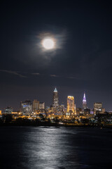Fototapeta na wymiar Cleveland ohio at night during a blue moon 2020 skyline