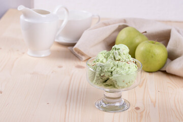 pistachio ice cream
