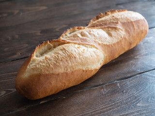 いい香りのする美味しいフランスパンのクローズアップ。 - obrazy, fototapety, plakaty