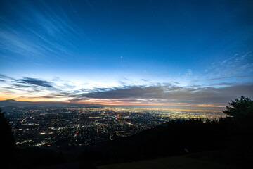 夜景と日の出