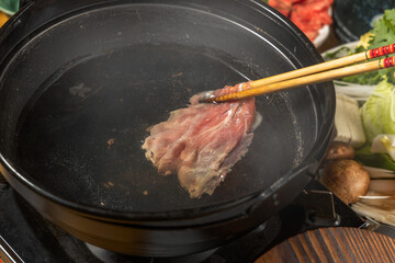 高級和牛しゃぶしゃぶと専用鍋　 Shabu-shabu japanese food