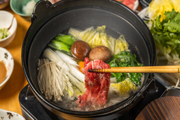 高級和牛しゃぶしゃぶと専用鍋　 Shabu-shabu japanese food