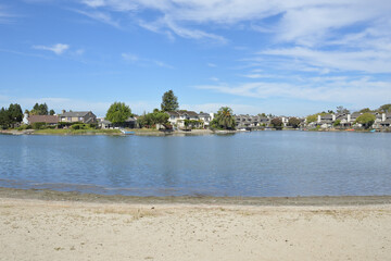 アメリカの計画住宅地：レッドウッド・ショアーズの街並み