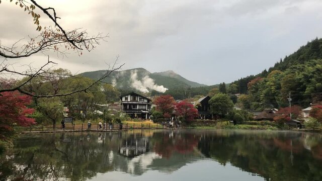 金鱗湖