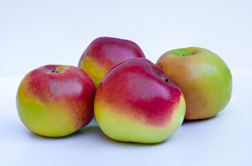 red and green apples