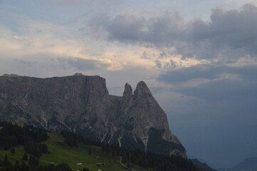 Fototapeta na wymiar Hiking in the Seceda and Seiser Alm / Alpe di Siusi mountains in the Dolomites, Northern Italy