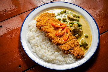 fried pork with japan curry
