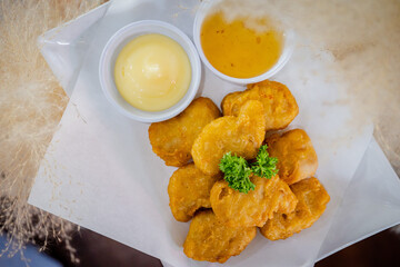 frieds nugget snack on lunch