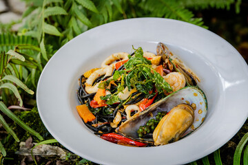 sea food spaghetti hot and spicy