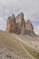 Fototapeta premium Hiking around the stunning and dramatic Drei Zinnen / Tre Cime di Lavaredo mountains in the Dolomites of Northern Italy