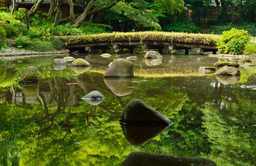 小石川後楽園・大堰川に架かる渡月橋
