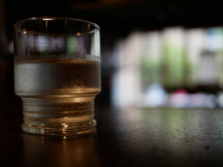 グラスに入った水