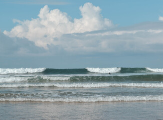 Schulterhohe Welle in Nordspanien