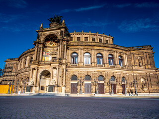 Fototapeta na wymiar Semperoper in Dresden during Autumn with blue sky background