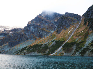 Obraz premium lake in the mountains