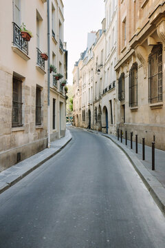 Empty street in Paris during lockdown