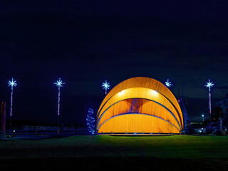  Sidney BC, Vancouver Island, Canada, decorated with festive lights during Christmas time