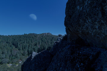 Mountain abyss at night in Peñas Cargadas Hidalgo - El Chico National Park Mexico