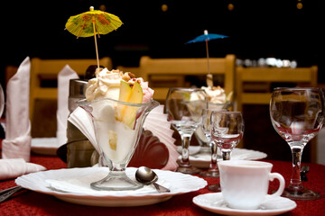 Ice cream, shot glass, Cup, umbrella.