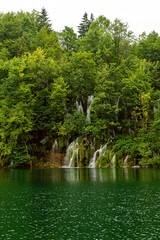 Fototapeta premium The Great Waterfall at Plitvice Lakes National Park in Croatia