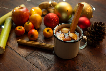 Ponche de frutas navidad fiesta celebración invierno méxico tradiconal bebida caliente frutas...