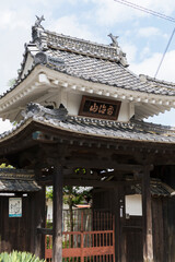 円満寺の山門