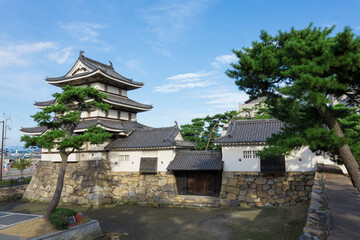 玉藻公園の水手御門と月見櫓