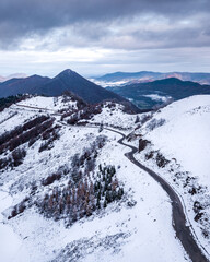 Vue aérienne drone Guzet neige station de ski Pyrénées