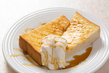 メイプルトースト