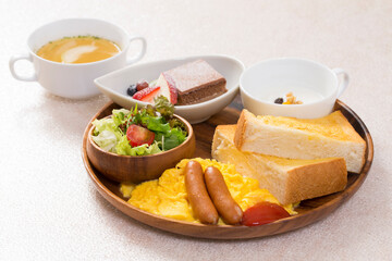 朝食