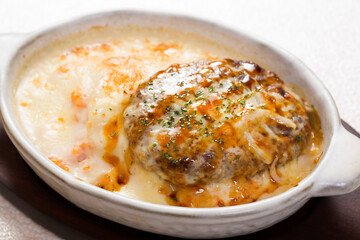 ハンバーグドリア