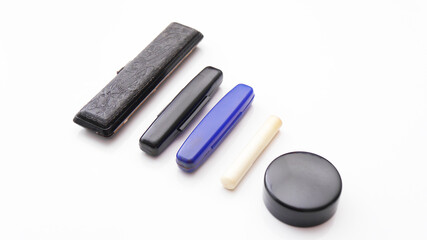 たくさんのはんこと朱肉