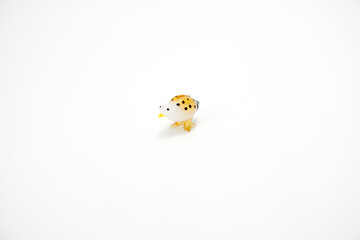 ガラス製のうずらの置物