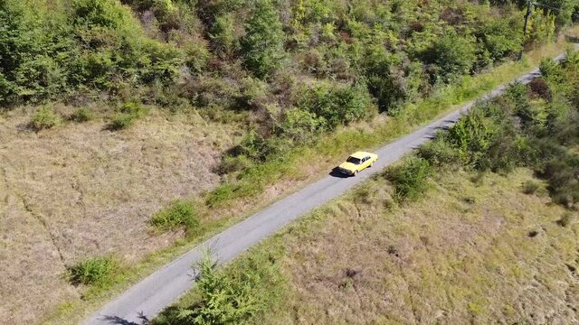 Drone paysage voiture